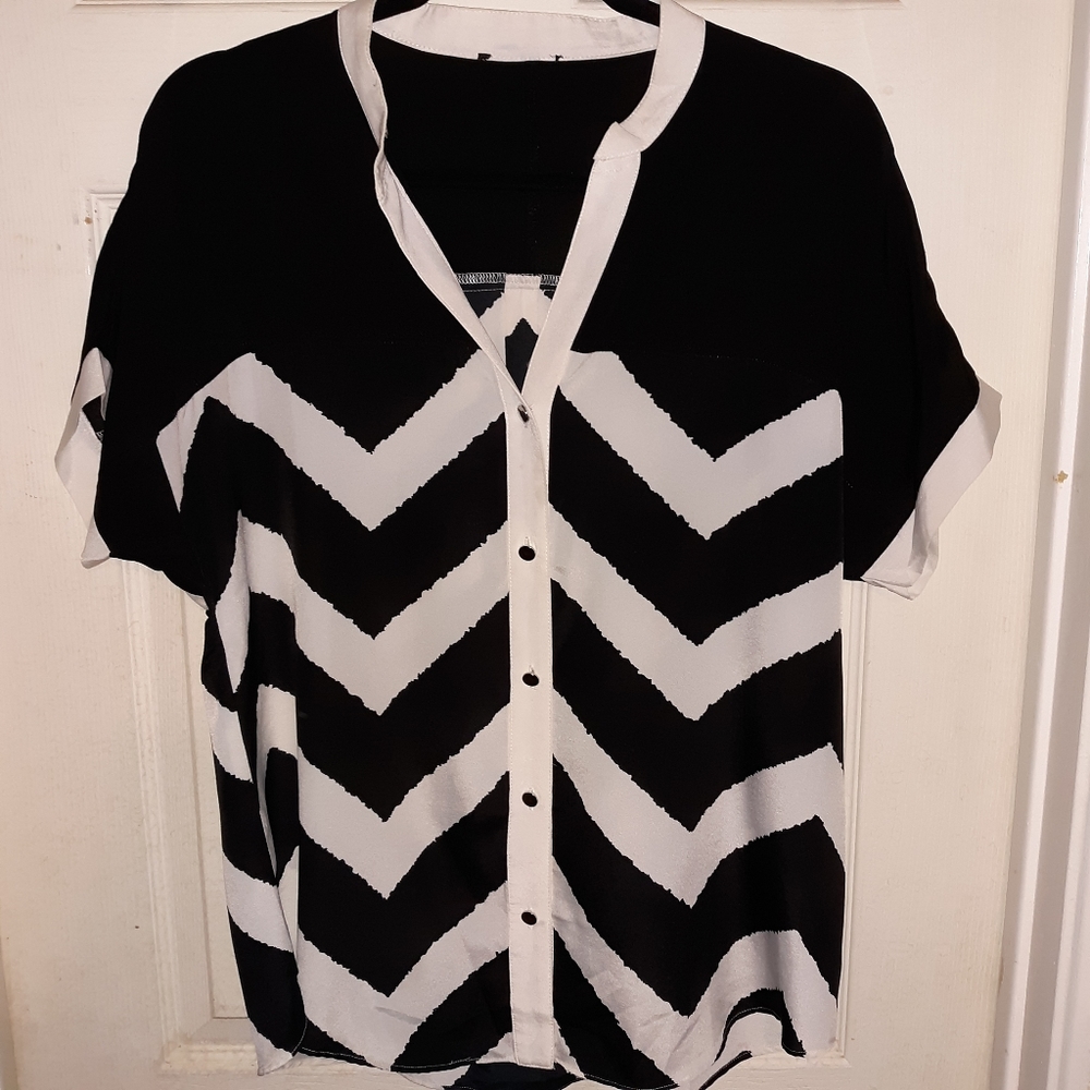 Chevron Pattern Button Front Blouse